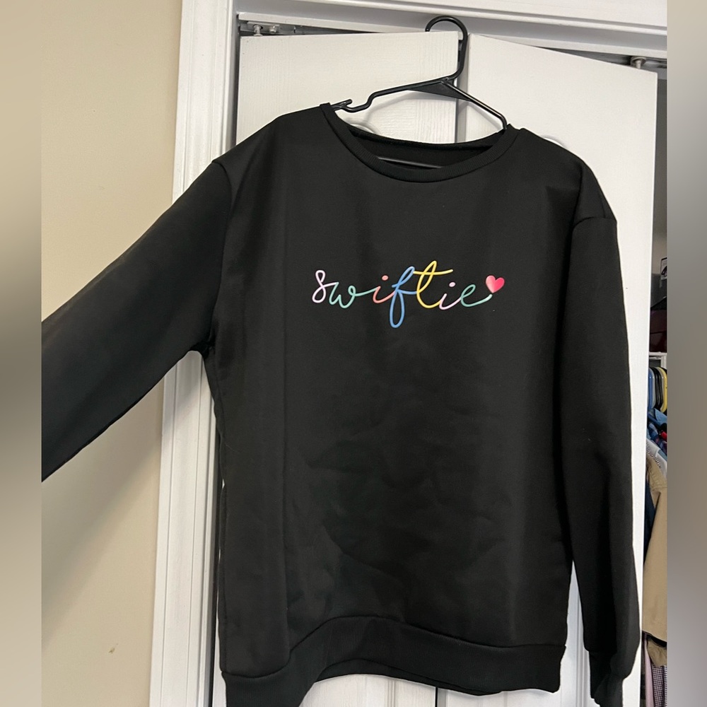 Swiftie Sweatshirt!